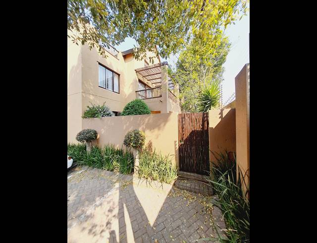 1 BEDROOM APARTMENT FOR SALE IN DOUGLASDALE